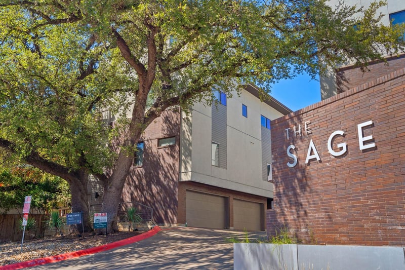 Virtual tour of 1702 S Lamar BLVD Unit #6