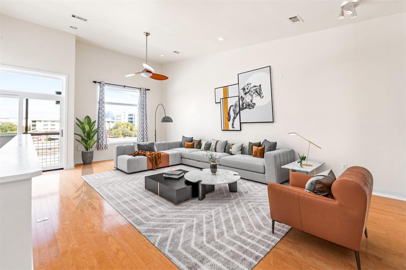 Virtual tour of 1702 S Lamar BLVD Unit #9