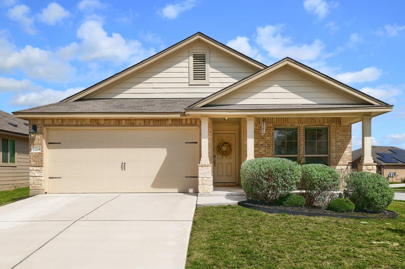Virtual tour of 1704 T H Johnson DR