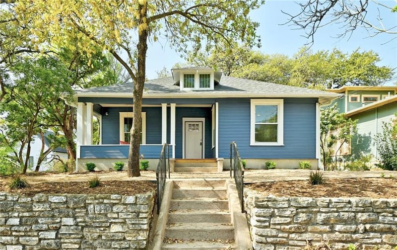 Virtual tour of 1705 Francis Ave