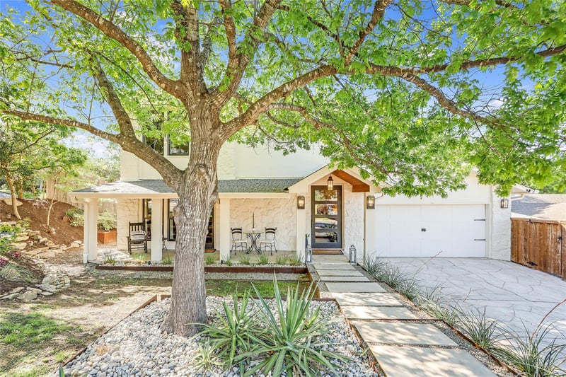 Virtual tour of 1706 Barn Swallow DR
