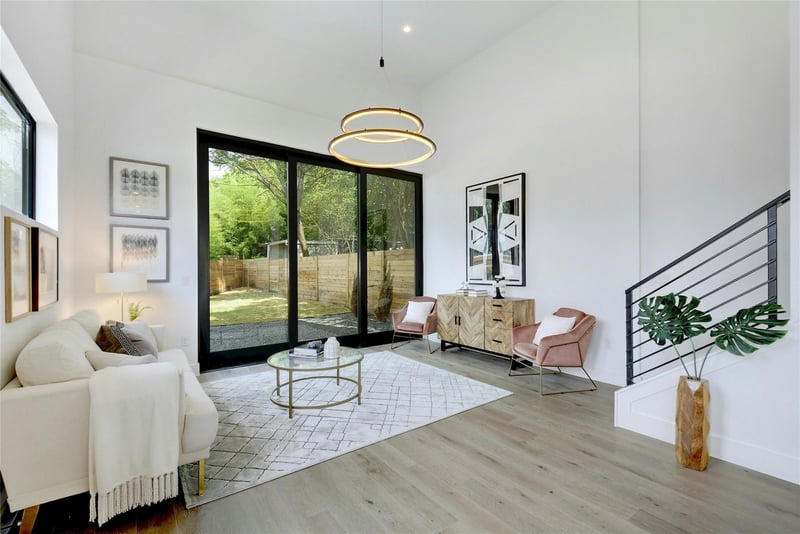 Virtual tour of 1706 Goodrich Ave Unit #2