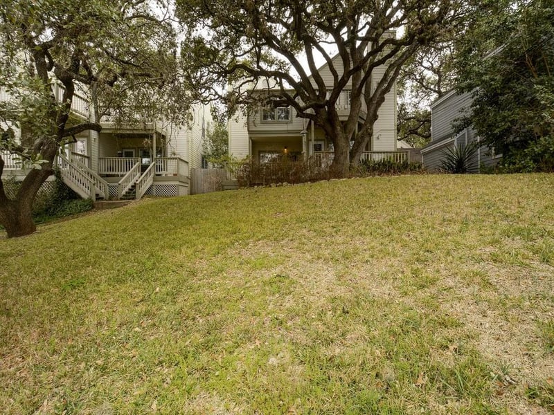 Virtual tour of 1706 Newning Ave Unit #B