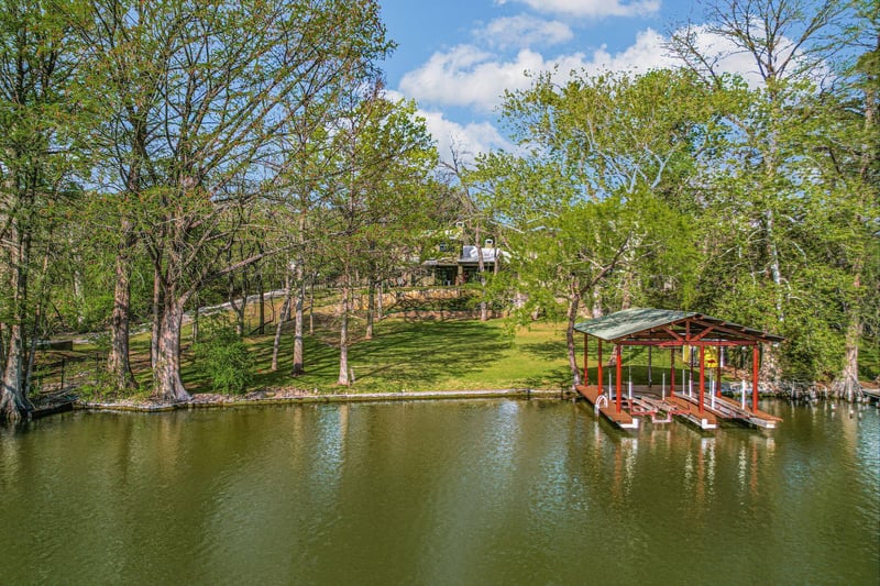Virtual tour of 1707 River Hills RD Unit #B & C