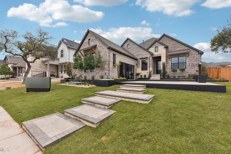 Virtual tour of 1708 Willow Bean Dr