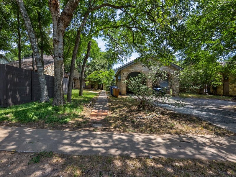 Virtual tour of 1710 Cinnamon Path