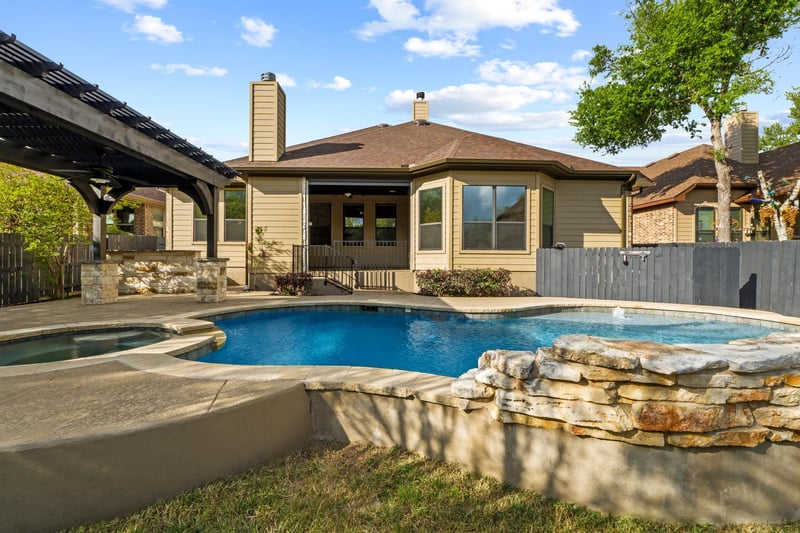 Virtual tour of 1710 Foxboro Ln