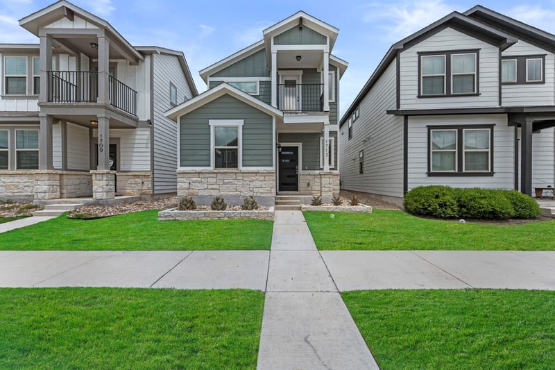 Virtual tour of 1713 Fountain Bridge DR