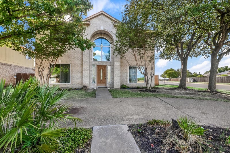Virtual tour of 17132 Bishopsgate DR