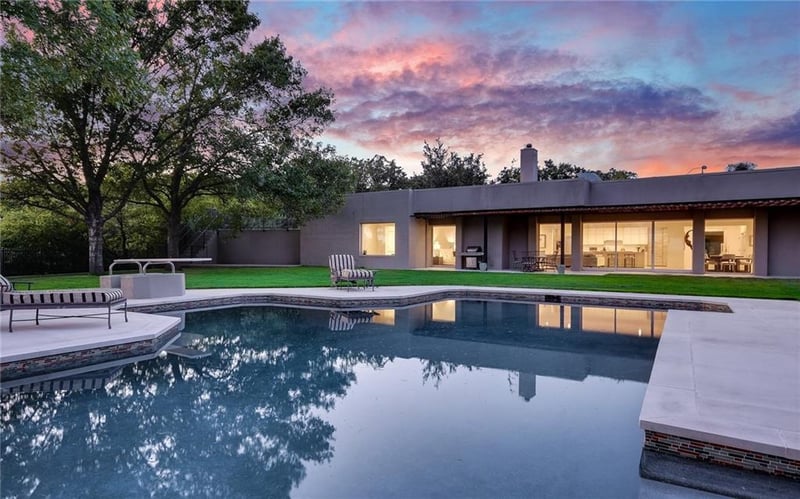 Virtual tour of 1714 Camp Craft RD