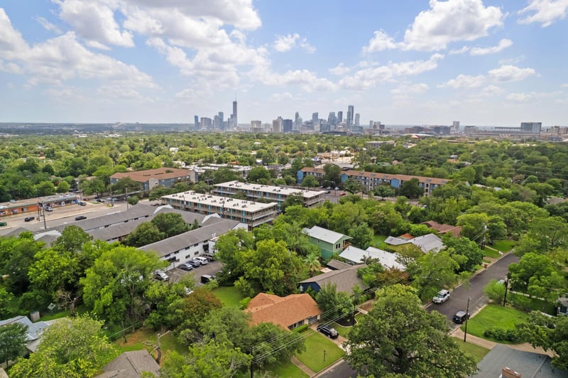 Virtual tour of 1719 E 32nd St