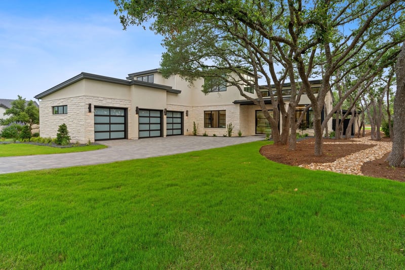 Virtual tour of 17217 Morning Grove LN