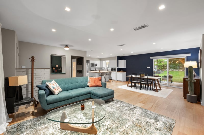 Virtual tour of 1723 Fawn DR
