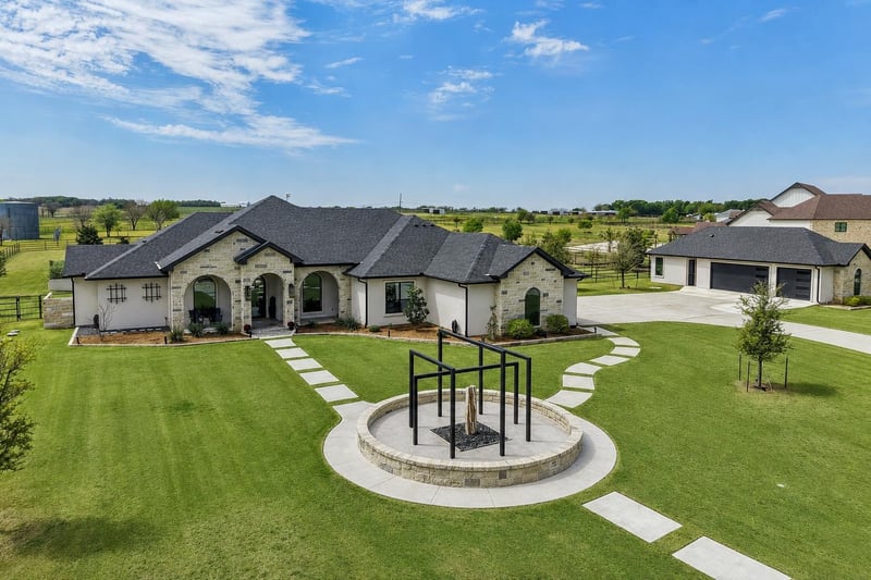 Virtual tour of 173 Via Lago