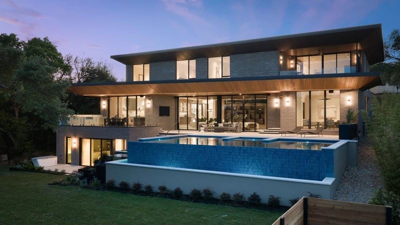Virtual tour of 1740 Camp Craft RD