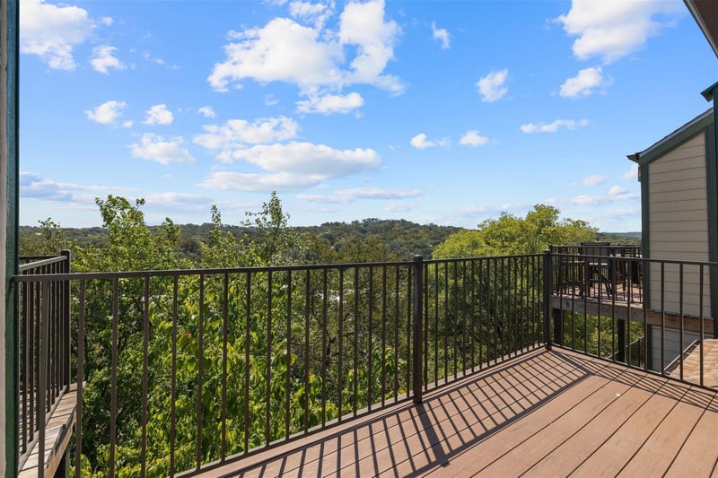 Virtual tour of 1741 Spyglass DR Unit #1-324