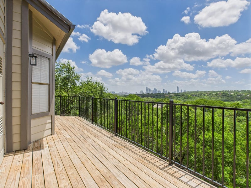 Virtual tour of 1741 Spyglass DR Unit #2-300