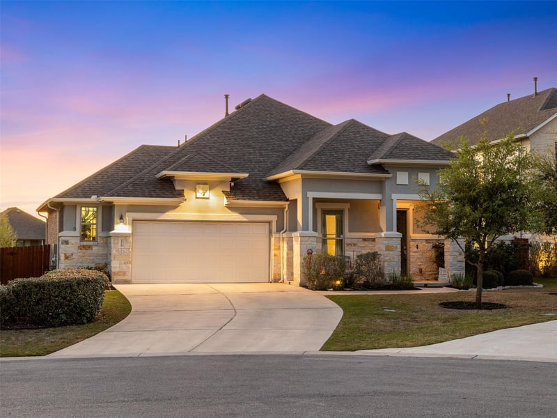 Virtual tour of 175 Bonham Cv