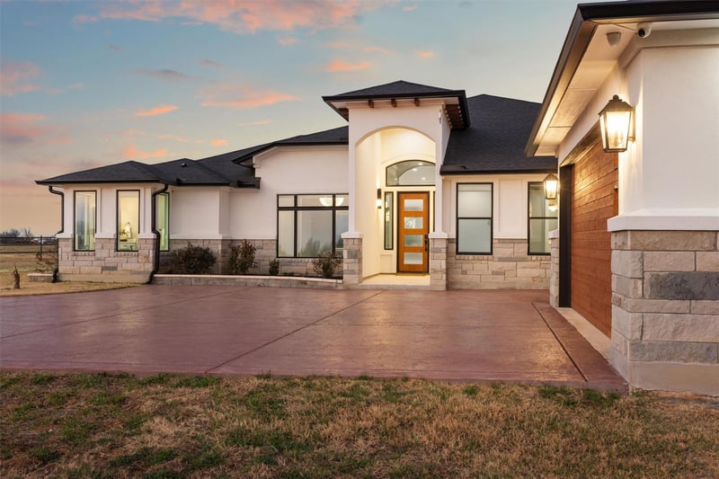 Virtual tour of 178 Balch RD