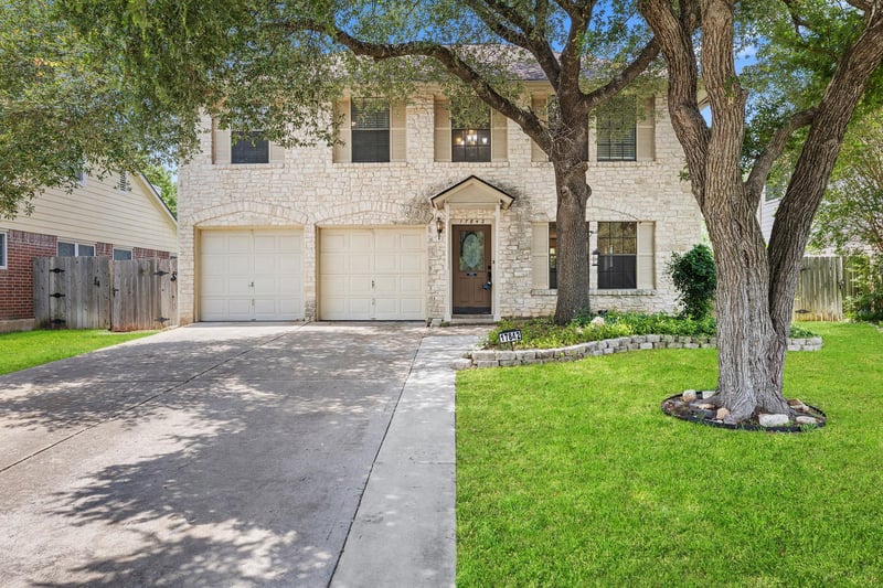 Virtual tour of 17842 Park Valley DR