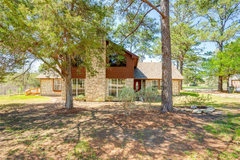 Virtual tour of 179 Rainbow DR