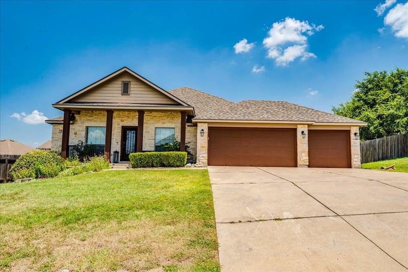Virtual tour of 17912 Linkhill DR