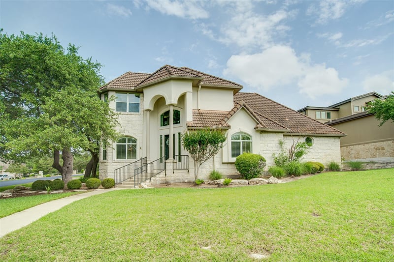 Virtual tour of 18 Glenway DR