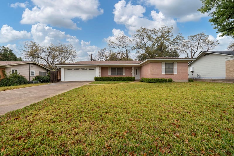 Virtual tour of 1800 Barbara ST