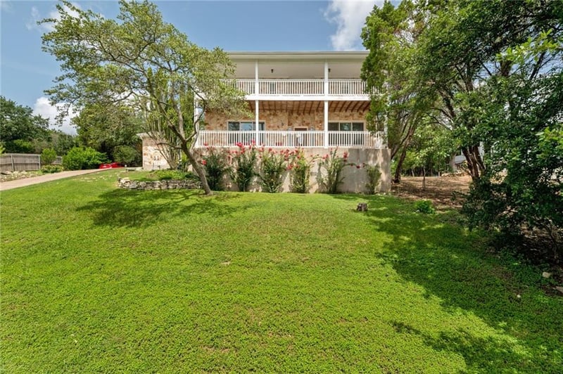 Virtual tour of 1800 Canyon Edge Dr
