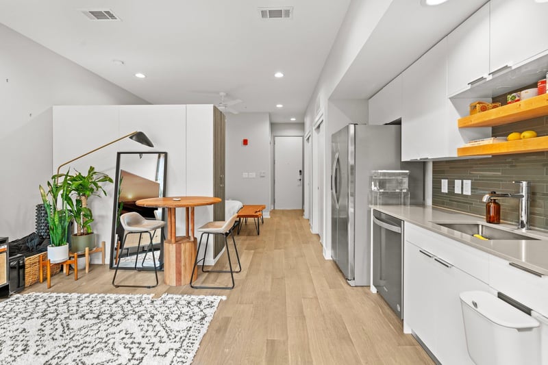 Virtual tour of 1800 E 4th Unit #208