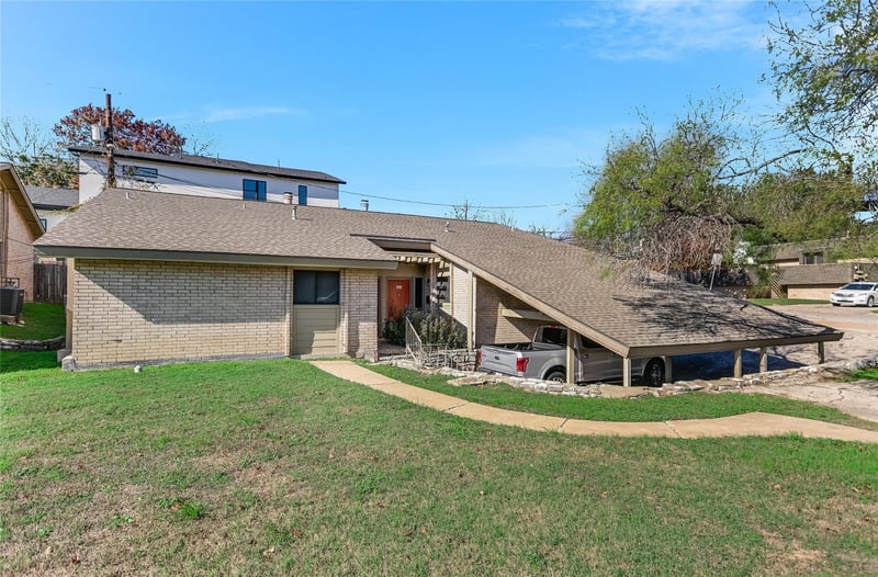 Virtual tour of 1800 Fairlawn LN