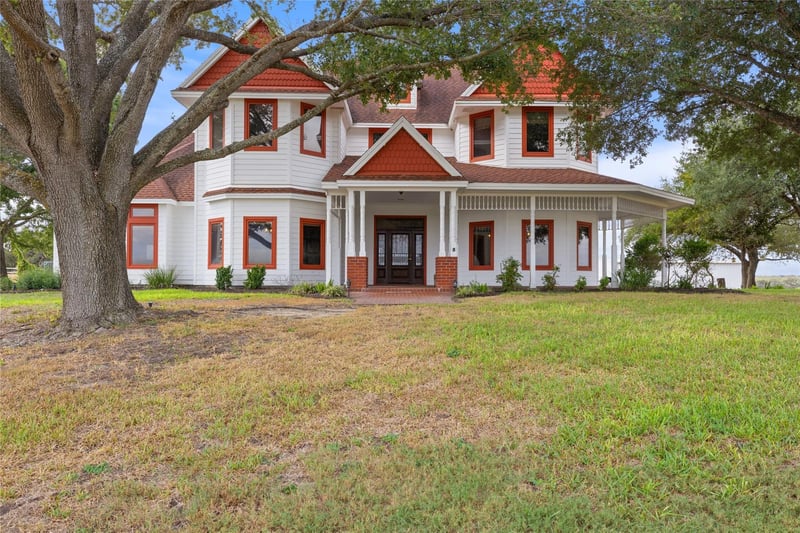Virtual tour of 18000 Fm 112