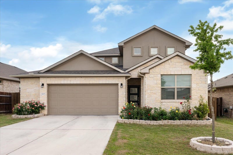 Virtual tour of 18005 Umberto DR
