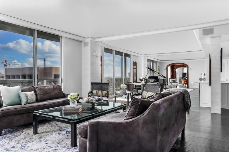 Virtual tour of 1801 Lavaca ST Unit #12GHJ