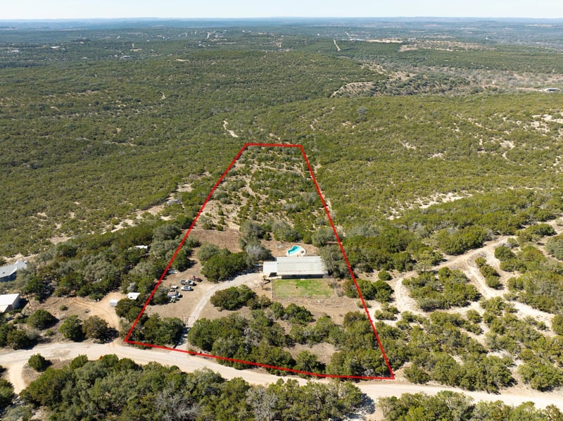 Virtual tour of 1802 Overland Stage RD