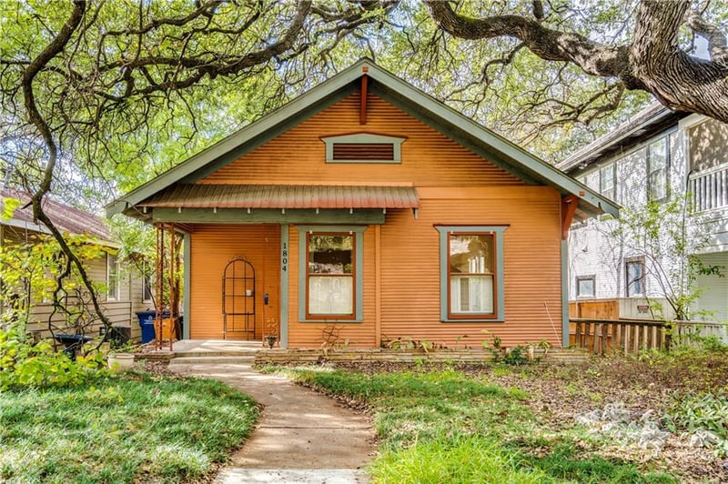 Virtual tour of 1804 Brackenridge St