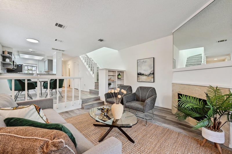 Virtual tour of 1804 Capital PKWY Unit #28