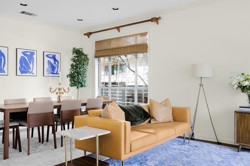 Virtual tour of 1804 Schulle Ave