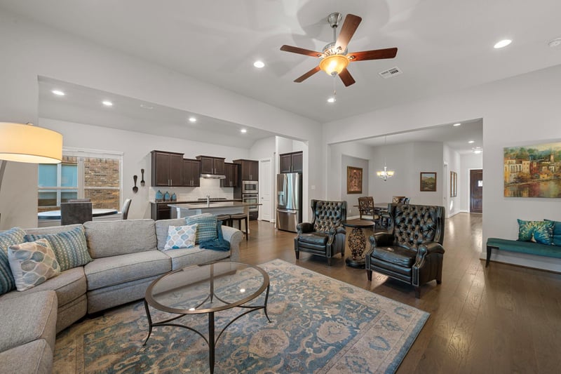 Virtual tour of 1805  Hollowback Dr