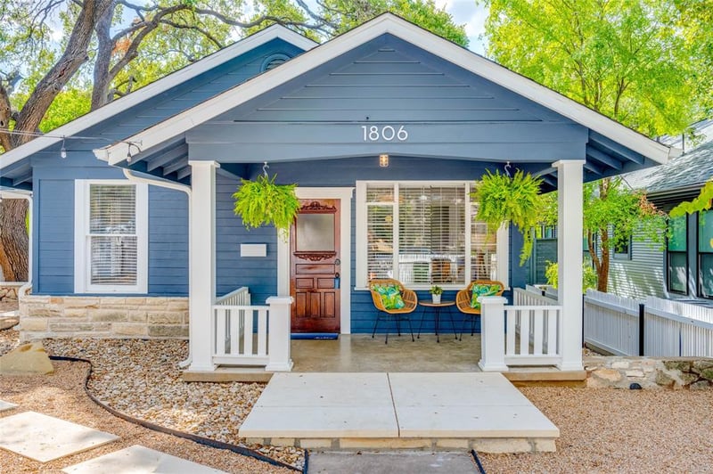 Virtual tour of 1806 Brackenridge St