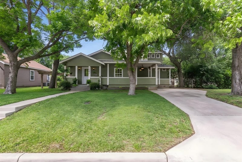 Virtual tour of 1806 Eubank ST