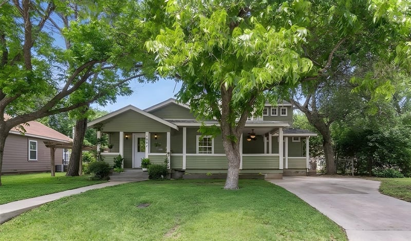 Virtual tour of 1806 Eubank St