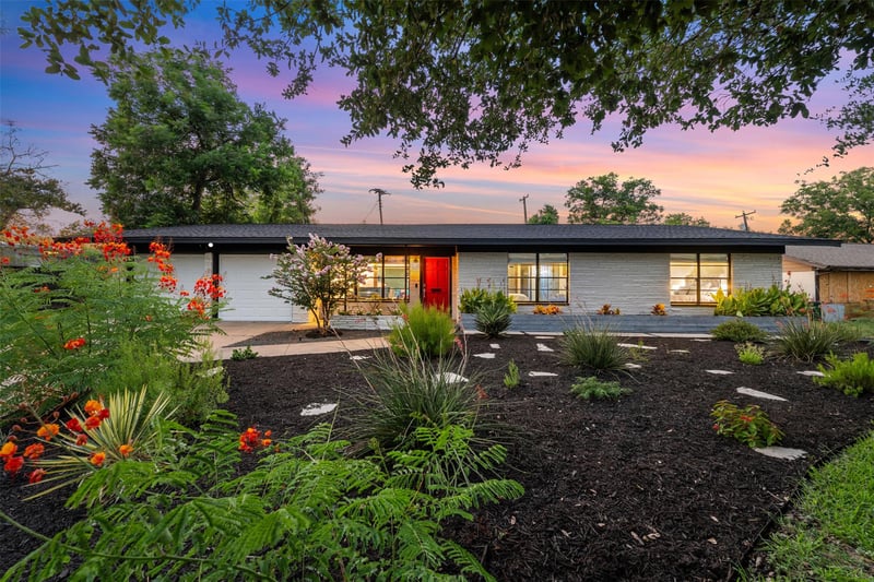 Virtual tour of 1806 Rogge LN