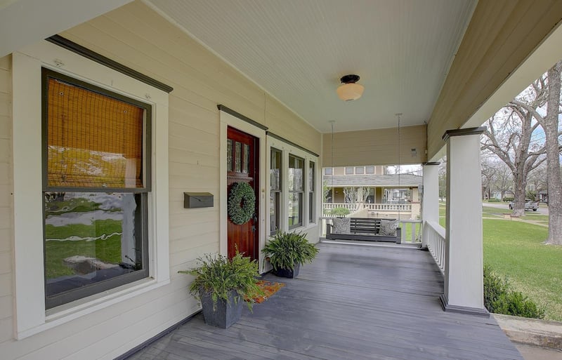 Virtual tour of 1806 S Main ST