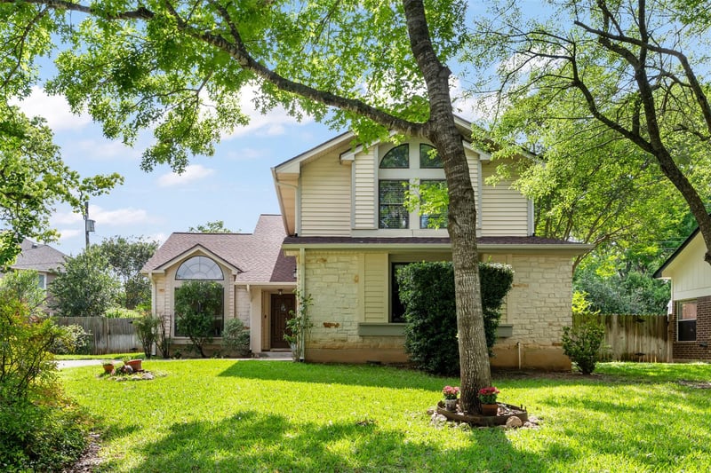 Virtual tour of 1807 Blackjack Dr