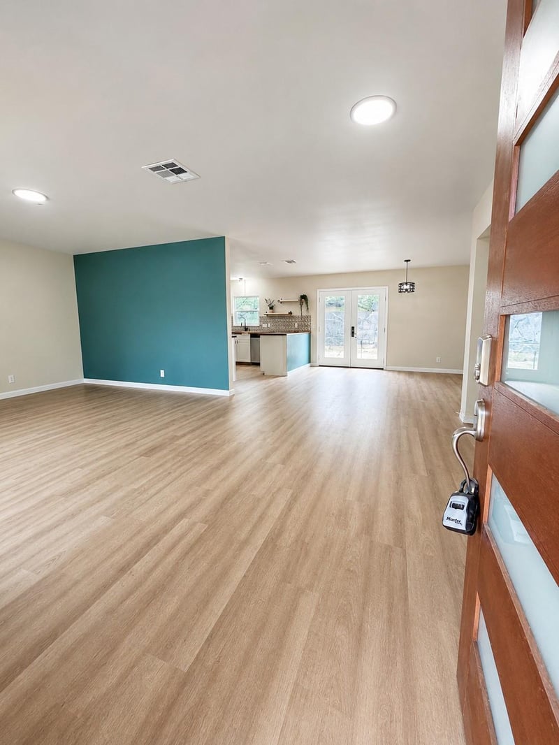 Virtual tour of 1807 Corona DR