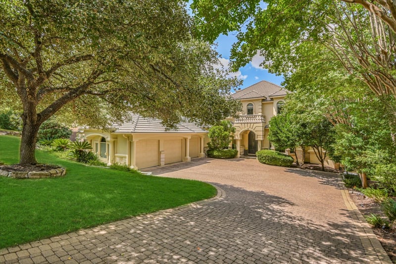 Virtual tour of 1812 Chalk Rock CV
