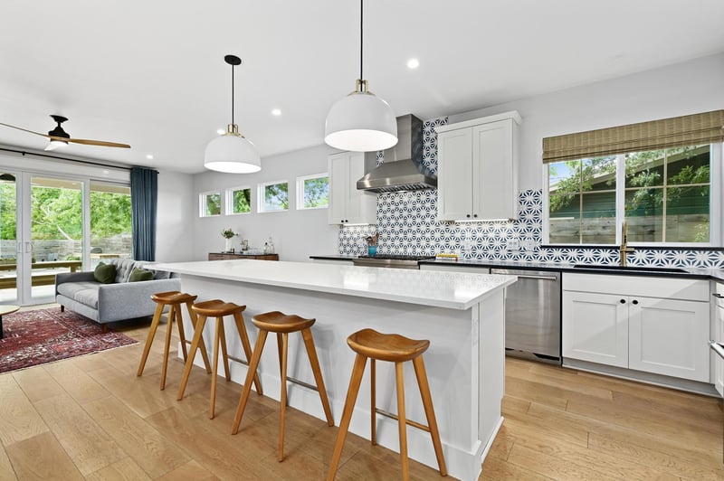 Virtual tour of 1815 Cullen Ave Unit #1