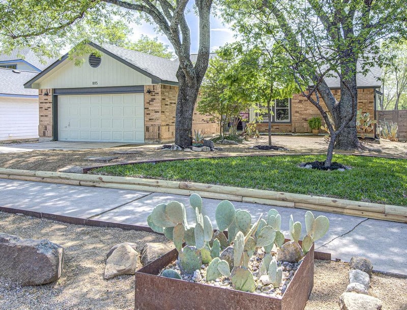Virtual tour of 1815 Michael Wayne DR