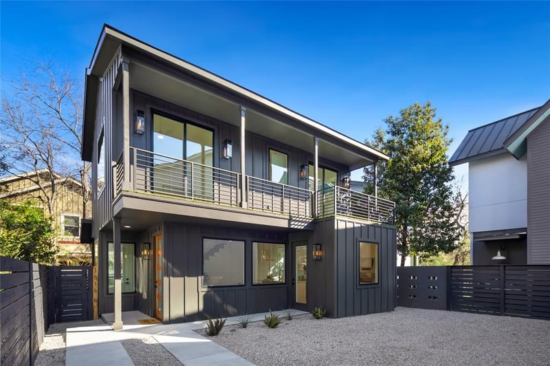 Virtual tour of 1816 W 11th ST Unit #B
